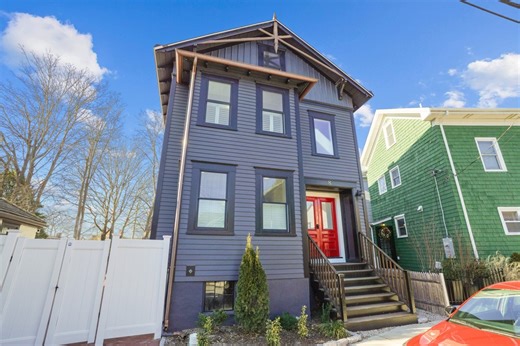 8 Cross St #1, Newport, RI 02840 - MLS 1402648 - Coldwell Banker