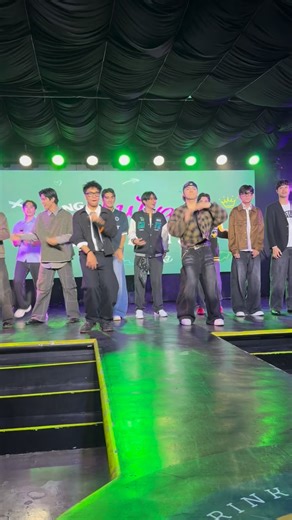 AMNSE Boys bringing all the energy sa Daleng Dale performance sa Meet & Greet. Ang Mutya ng Section E (The Dark Side) is coming this December 4 — only on Viva One! #AMNSEBook2 #AngMutyaNgSectionE #AMNSEMeetAndGreet #AshtineOlviga #AndresMuhlach #Wattpad #Webtoon #StudioViva | Studio Viva