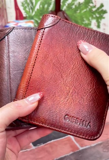 Be sure to buy him a nice-looking and large-capacity leather wallet#menswallet #zipperwallet #rfidwallets #foryou #fypシ゚viral Buy a Stylish Large Capacity Men's Leather Wallet Explore our range of stylish large-capacity men's leather wallets that combine functionality with fashion. Perfect for everyday use! Keywords: large capacity leather wallet for men, stylish men's wallets, RFID blocking wallets, zipper wallet for men, fashionable leather wallet, everyday leather wallet, functional wallets f