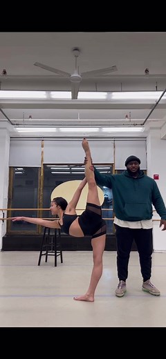 Flexibility and Strength Training for Dancers