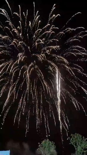 1.2 2 2.75 inch (mix bore) 100 Shots #fireworks #fireworksdisplay #pyrography #4thofJuly #pyro #fireworkshow | Firework Cloud