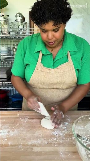 2-Ingredient Doughnuts in the Air Fryer