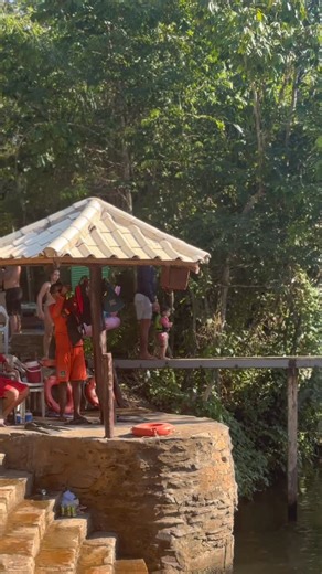 Nathalia Papi on Instagram: "Relembrando esse dia incrível, minha gatinha radical e corajosa! ❤️ @elis_apapi #instagram #viral #fyp #crianças #viralvideos #humor #viralvideos #meme #socorrodeus😂🤦🏻‍♀️ #radical"