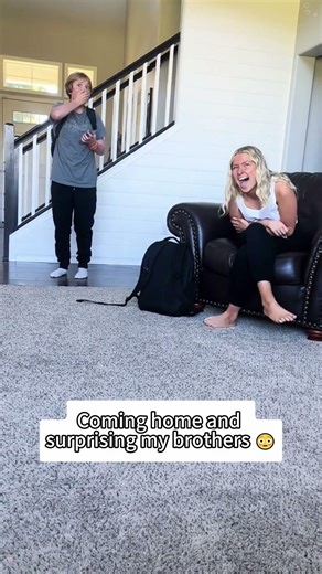 Emotional sibling surprise reunion that will bring tears to your eyes 😭❤️#reuniongoals