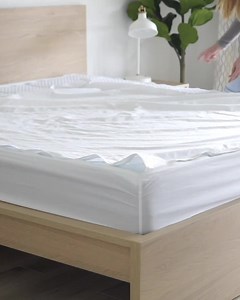 Tired of midnight sheet struggles? 😴 Introducing QuickZip zip fitted sheets with: • Engineered corners for a smooth fit • Deep pockets and vertical elastic for all-night comfort Wake up feeling refreshed, not frustrated! 🥰👏 | QuickZip Sheet