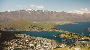 Wondering what to do in Queenstown 🤔? Take a scenic ride on Queenstown’s iconic Skyline Gondola and discover unforgettable views, mouth-watering cuisine, the thrill of the downhill Luge and more! | Skyline Queenstown