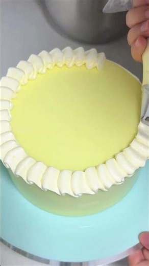 Minimalist Ruffle Cake/ Basic #cakedecoration