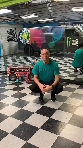 Air Chair Tutorial #breakdance #airchair #Tutorial #bboy #dance #dancer #danceteacher #danceclass #dancestudio #dancetutorial #streetdance #bboying #dancemoves #balance #bgirl | Anthony Silva