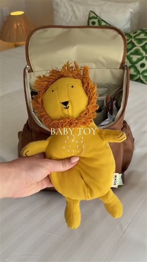 Nappy Bag Checklist for a Newborn | OiOi Signature Nappy Backpack