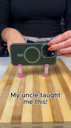 This is genius! This is what you can do with a couple clips! This original video was produced by Bella's World. | Creative Crafting