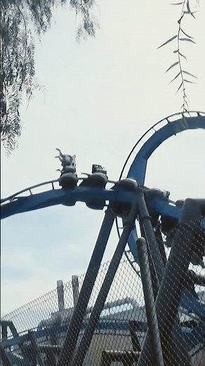 The SNAPPY Corkscrews of Batman The Ride