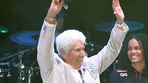 Australian Olympic swimming legend Dawn Fraser undergoes hip replacement after fall, family confirms