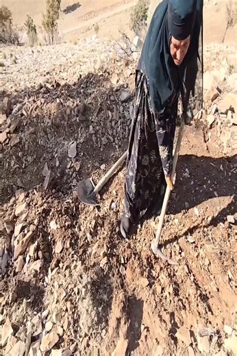 16K views · 450 reactions | #EP330: Seeing Grandma and the two girls smile again—the operator’s gift meant everything. #viralreels #Trendingvideos #feelgood #warmhearts | Mara Guerrero | Facebook