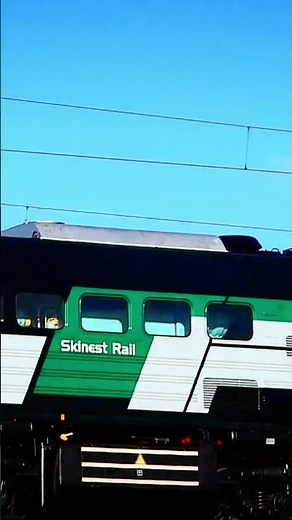 🚂 Skinest Rail 2M62 Running Light – Soviet Twin-Engine Power🚂#2M62 #M62 #diesellocomotive