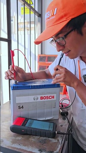 This is what a battery looks like when charged with reverse polarity 🔋🚫 #BatteryCaution #ReverseP...