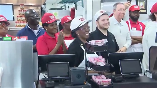 She’s been serving smiles at The Varsity in Rome, GA for almost 50 years. That’s 50 years of taxed tips. Not anymore. ❤️ | America First Policy Institute