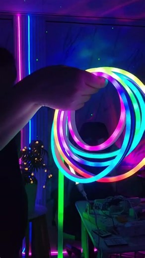 5V RGB neon lights, LED lights, game decoration lights with USB, remote control panel, can be controlled by APP, suitable for game rooms, computers, object shapes, fonts, and stall decoration