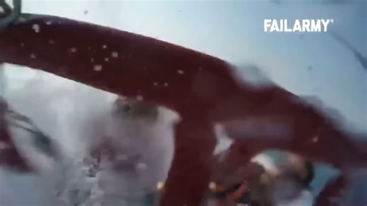 旅游时遇到的悲剧傻缺视频集锦