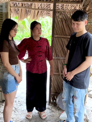 Câu Chuyện Tình Cảm Giữa Cô Gái Và Gia Đình