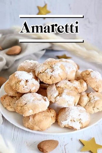 🇫🇷 Amaretti moelleux Ingrédients : • 175 g de poudre d’amande • 150 g de sucre glace • 2 blancs d’œufs • (Facultatif) zeste de citron ou fleur d’oranger Préparation : 1. Mélange la poudre d’amande et le sucre glace. 2. Ajoute les blancs d’œufs et les arômes. 3. Forme une pâte homogène et laisse reposer 30 min au frais. 4. Fais des boules (env. 25 g), roule-les dans le sucre glace. 5. Enfourne à 190 °C pendant 13 min, jusqu’à ce qu’elles soient légèrement craquelées. 💡 Astuce : quelques goutte