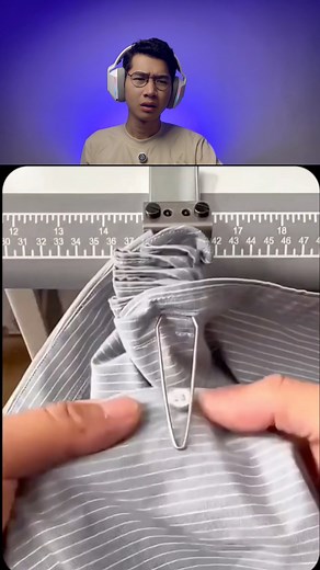 Pemasangan kancing baju di pabrik | Aezy Kocak