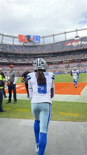 Turn us up, Turp 🔋 | Dallas Cowboys