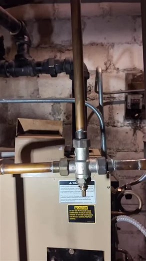 don’t mind the blue block all over my sweater #fyp #plumbing #oil #nyc #mechanic | Ionnis Diplas