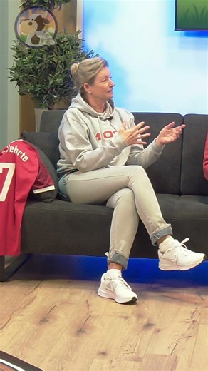 Lars Herrmann and Andrea Heskamp from SuS Vehrte Spiel und Sport 1920 visit “Trude Kuh”