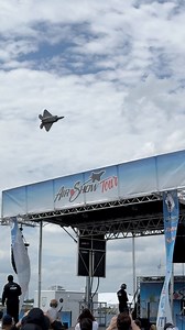 772K views · 6.3K reactions | F-22 Raptor Showing Off! #airshow #f22raptor #f22 #reelsvideo #fyp #familytime #facebookreels | Airshow.Videos | Facebook
