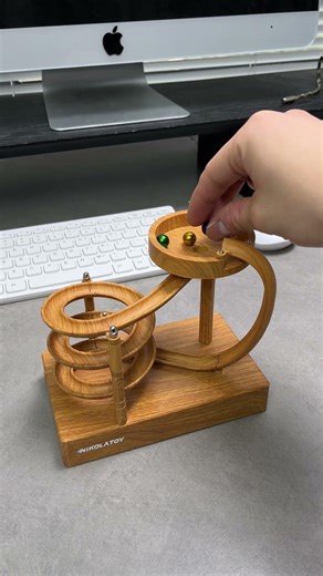 Desktop decorations you can use at work