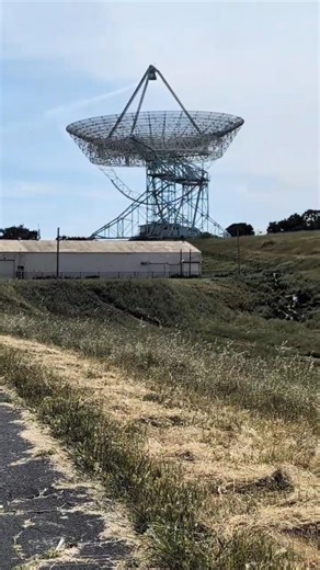 📡 Dish on a trail #nature #hiking