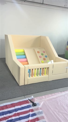 Creamy white soft play climber with slide ✨ Climbing, sliding, sensory buttons and rainbow rollers all in one — clean look, premium feel, and super photo-friendly. Perfect for indoor play centers, daycare, soft play rentals, and toddler zones. Custom size & color available. Powered by Globalltoy 🤍 #softplayequipment #indoortoddlerplay #daycareequipment #softplayrental #Globalltoy