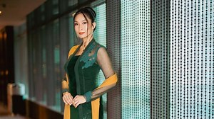 Tampil Cantik dan Modern dengan Kebaya Transparan, Ini Inspirasinya dari Happy Salma hingga Tissa Biani