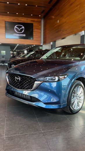 Nuevo color Azul Índigo para Mazda CX-5 2024