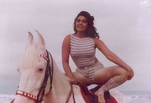 Silk Smitha (Indian Film Actress) ~ Bio Wiki | Photos | Videos