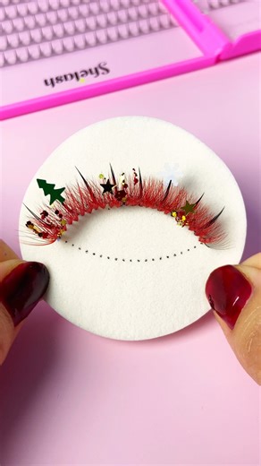 Shelash® - Columbia, SC Lash Supplier on Instagram: "🎄 Christmas Lash Glam is Here! 🎄 This holiday season, get festive with Shelash Promade Fans and create stunning, sparkling lash looks that are perfect for any celebration! ✨🎁 Even though we've upgraded to new packaging, the quality remains top-notch — our Promade Fans still offer flawless easy pick-up and perfect fan formation. 💖 🚚 𝐒𝐡𝐢𝐩𝐬 𝐟𝐫𝐨𝐦 𝐭𝐡𝐞 𝐔.𝐒., 𝐝𝐞𝐥𝐢𝐯𝐞𝐫𝐞𝐝 𝐢𝐧 𝟑–𝟓 𝐝𝐚𝐲𝐬 📦 𝐅𝐫𝐞𝐞 𝐬𝐡𝐢𝐩𝐩𝐢𝐧𝐠 $𝟒𝟗