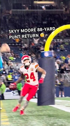 Skyy Moore 88-yard punt return for the touchdown!!