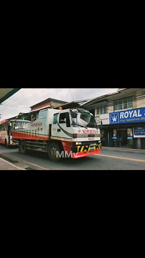 42K views · 502 reactions | Superlines 600 Wrecker #bus #busspotting #GumacaQuezon #QuezonProvince #fbreelsfypシ゚viral #memayvlog | MeMay vlog | Facebook