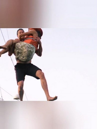 Open Water 2: Adrift(2006) movie explained in Hindi