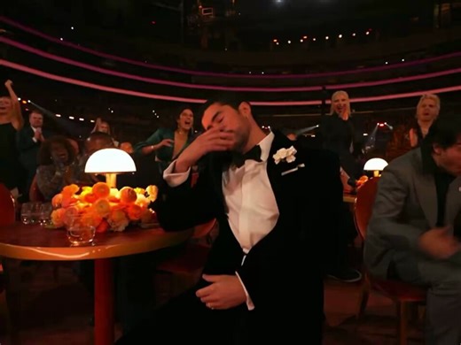 finally after 5 seasons, janine insulted ava back, barbara and melissa should have been there to catch an overdue whacking too but i'll take it #abbottelementary