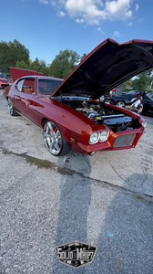 6.3K views · 809 reactions | @goflexace LSX swapped ‘71 GTO on a set of @forgiato @wheels at the King Of the Midwest Carshow - St. Louis, MO ———————————————————————————————— #pontiac #gto #lsx #lsswap #lsswaptheworld #forgiato #forgiatowheels #musclecar #americanmuscle #oldschool #classic #pontiacgto #custominterior #customupholstery #explorepage #explore #reels #SOLIDWHIPZ | SolidWhipz | Facebook