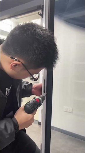 Instruction: How to remove the lock of a vending machine
