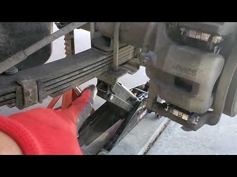 Hummer H3 Rear Brakes Brake Pad Replacement