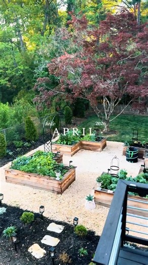 Soft April Evenings in the Garden… This Is Your Sign to Slow Down 🌿✨