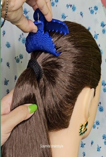 Clutcher Hacks 🧿️ don't miss best Wedding Summer bun ✨️ Try this hairstyle and it will be very cute and easy.Follow to see and learn more hairstyles Easy hairstyles,Easy and Simple Hairstyles,Easy hairstyle for girls and women,Cute and beautiful hairstyles,Amazing and awesome hairstyles tutorials,Quick and easy hairstyles,Few seconds and minutes hairstyles,Easy hairstyles in 2 minutes,Cute and easy hairstyles,Easy hairstyles ideas,Cute hairstyle ideas,Simple hairstyle ideas,Try this easy and si