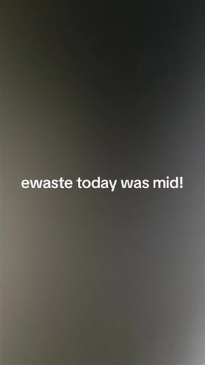 mint macbook pro 2010😍 (without SSD and RAM) 😭😭 #apple #macbook #tech #techtok #fyp