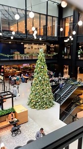 POV: You’re watching the Willis Tower get ready for the holiday season! Make sure to check out the #WillisTower tree on your way to visit #SkydeckChicago! | Skydeck Chicago