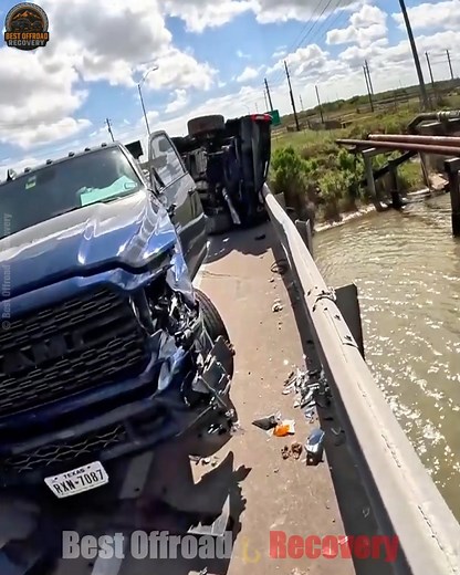 Transport Trouble!! Multiple Vehicle Rollover Part 4🛻🪝 #offroad #rescued #recovery | Best Off Road Recovery