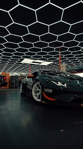 DDE KB Huracan now ready for rent, reserve today! #royaltyexoticcars #royaltyexotics #houstoncrosta #DDE #ddehuracan #supercars #exoticcars #exoticcarrentals #lasvegas | Royalty Exotic Cars