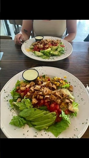 Dining Out vs. Cooking at Home: Food and Restaurant Highlights#RestaurantLife #DiningOut